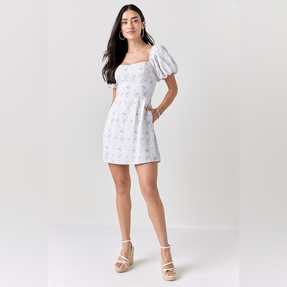 🍰 Francesca’s Blue Floral Puff Sleeve Mini Dress - Picture 2 of 11